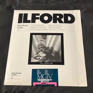 Ilford Glossy 8x10 Photographic Multigrade IV RC Deluxe Paper